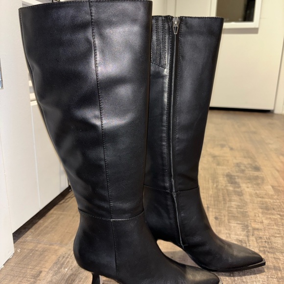 Dolce Vita Black Heeled Boots - Picture 8 of 10